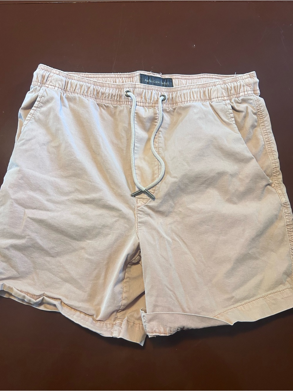 American Eagle Outfitters Men’s Cream Drawstring Athletic Shorts